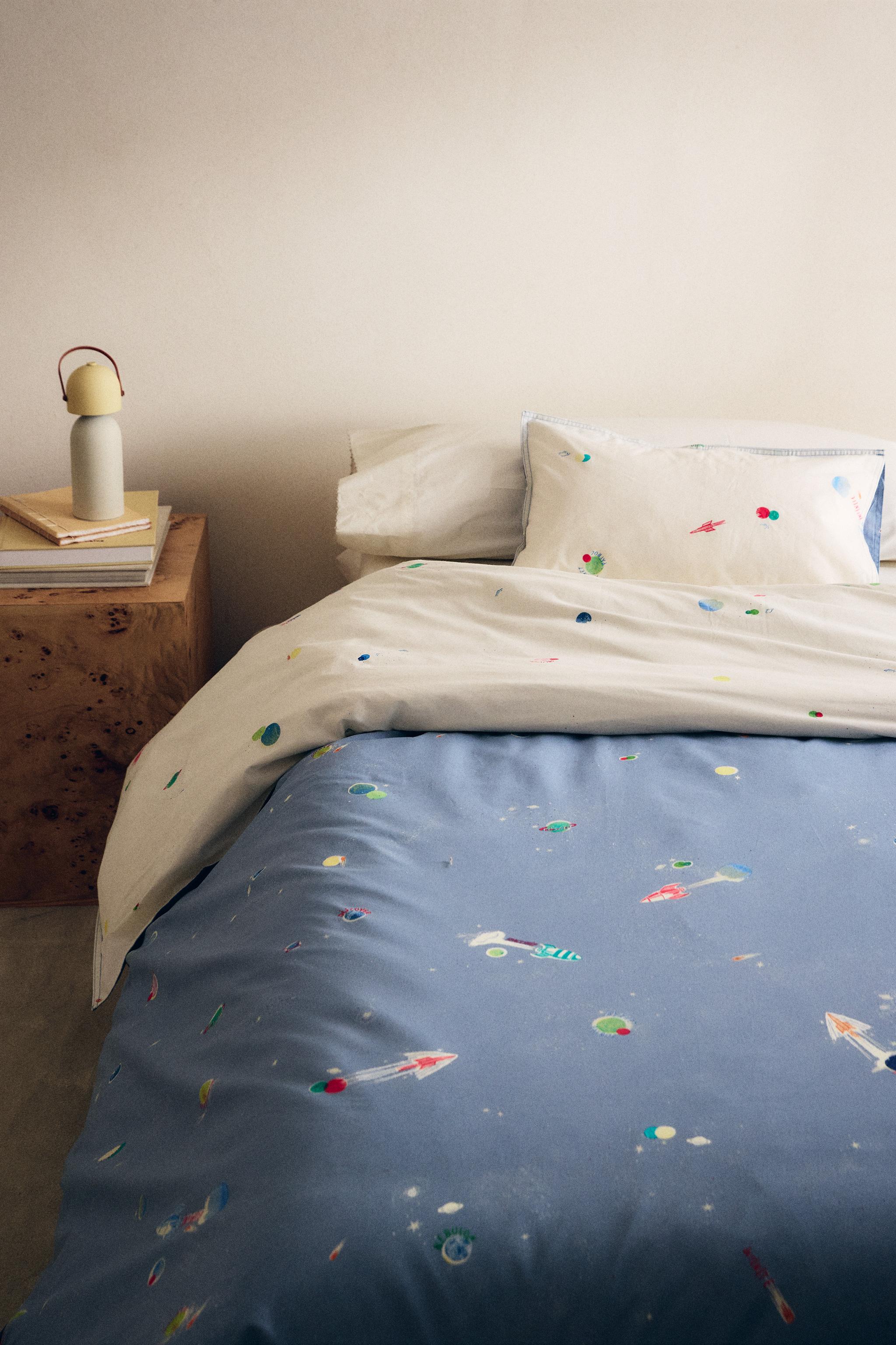 COUETTE ENFANT ESPACE